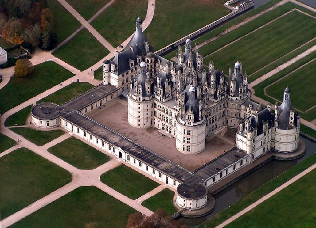 chambord_front_view