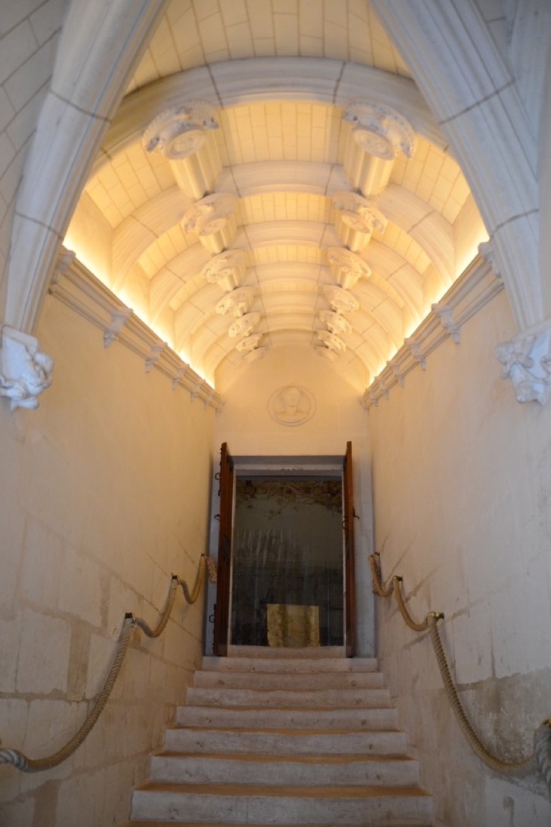 chenonceau_stairs2