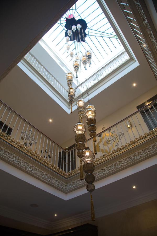 Hotel Gravina Foyer Roof